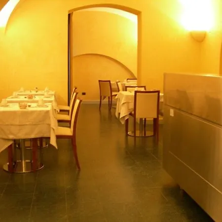 Crosti Hotel Roma