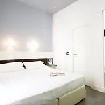 Crosti Hotel