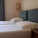 Crosti فندق روما