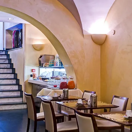 Hotel Crosti 3*